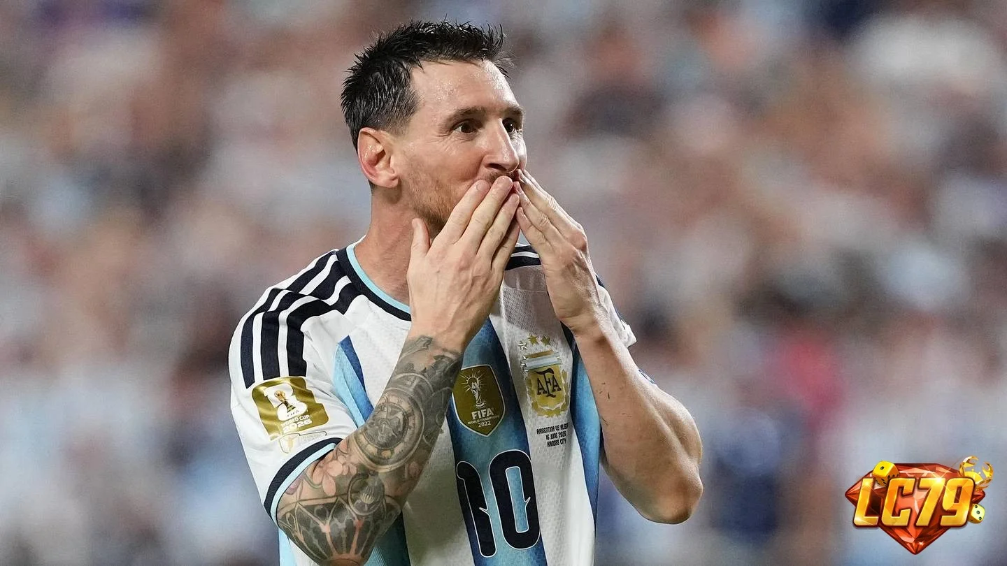 Messi phá kỷ lục World Cup