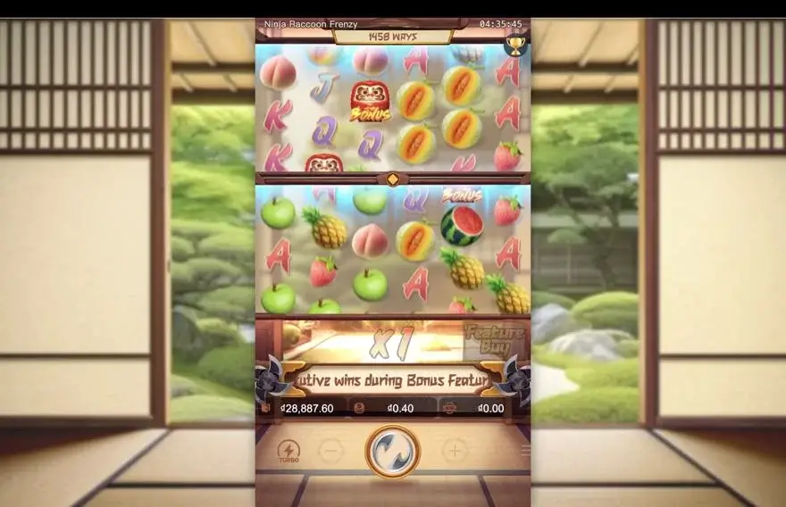 Ảnh màn hình gameplay game Ninja Raccoon Frenzy (slot PG) chơi tại LC79